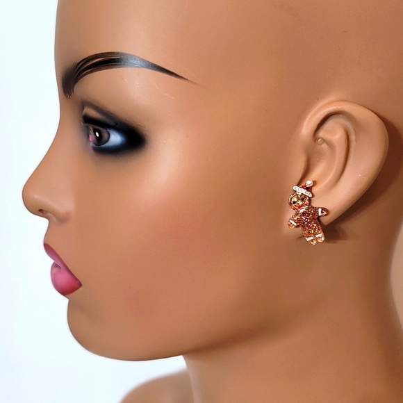 Betsey Johnson Christmas Gingerbread Man Mismatch Stud Earrings - Picture 2 of 6